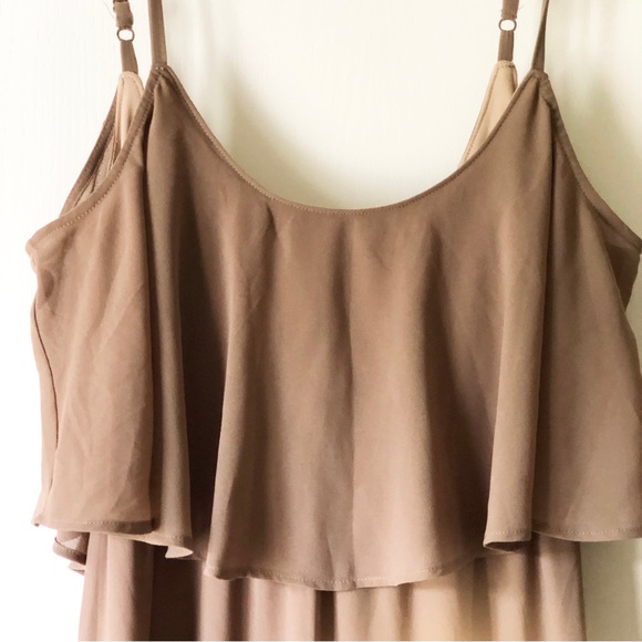 Show Me Your MuMu Gown Size: Small - Picture 2 of 10